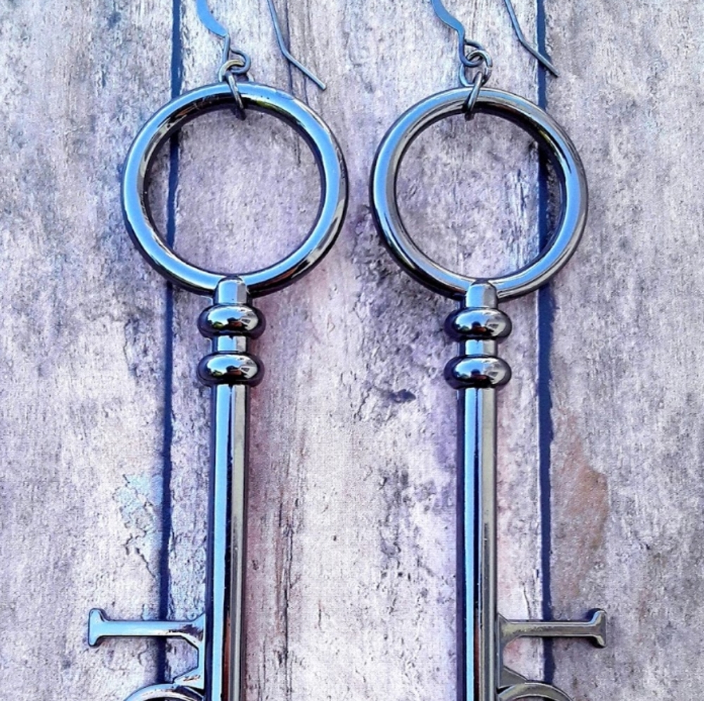 Key Long Love Skeleton Pair of Earrings